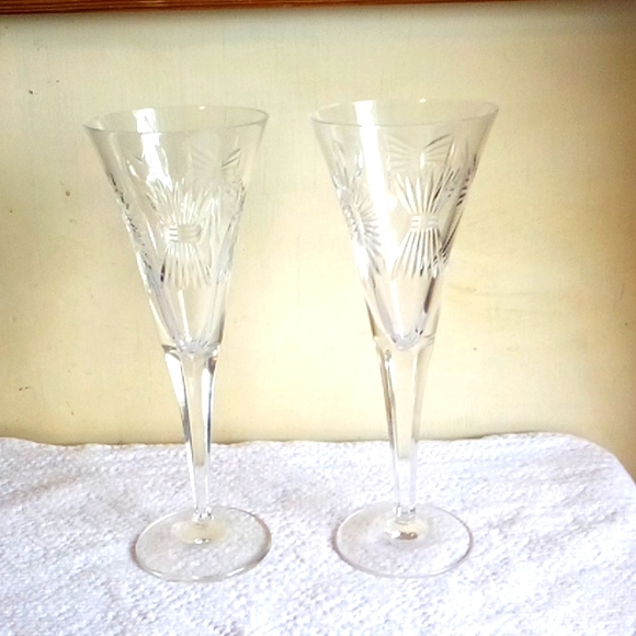 Waterford Crystal Millennium Continental fluted champagne glasses - set of 2. - Picture 3 of 9